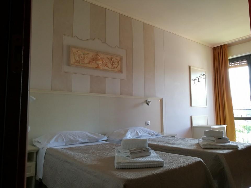 Hotel Lago Maggiore Castelletto sopra Ticino Exterior photo